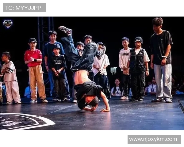 街舞热点：解读成都街舞队的进攻